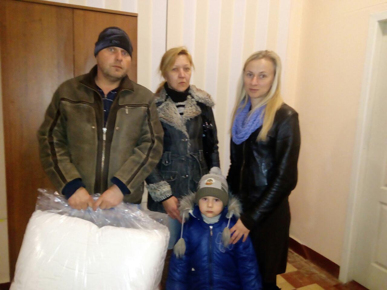 Подушки_переселенцам.jpg